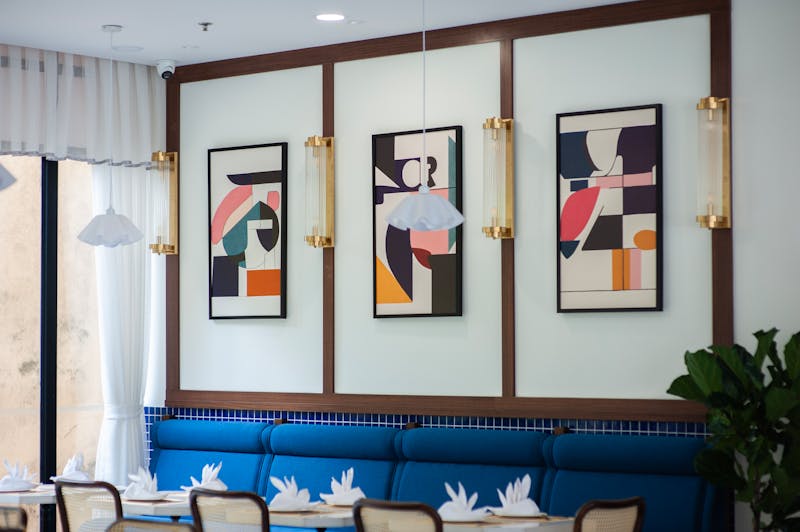 Hangry Joe's restaurant interior dining area